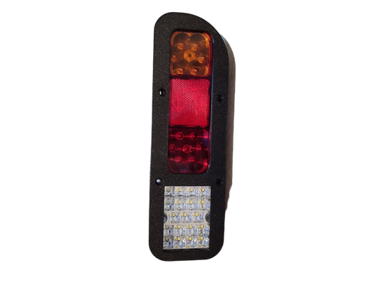 Feu arrière LED Nissan Terrano II R20 — Remplacement direct de l'original, technologie LED et compatible contrôle technique