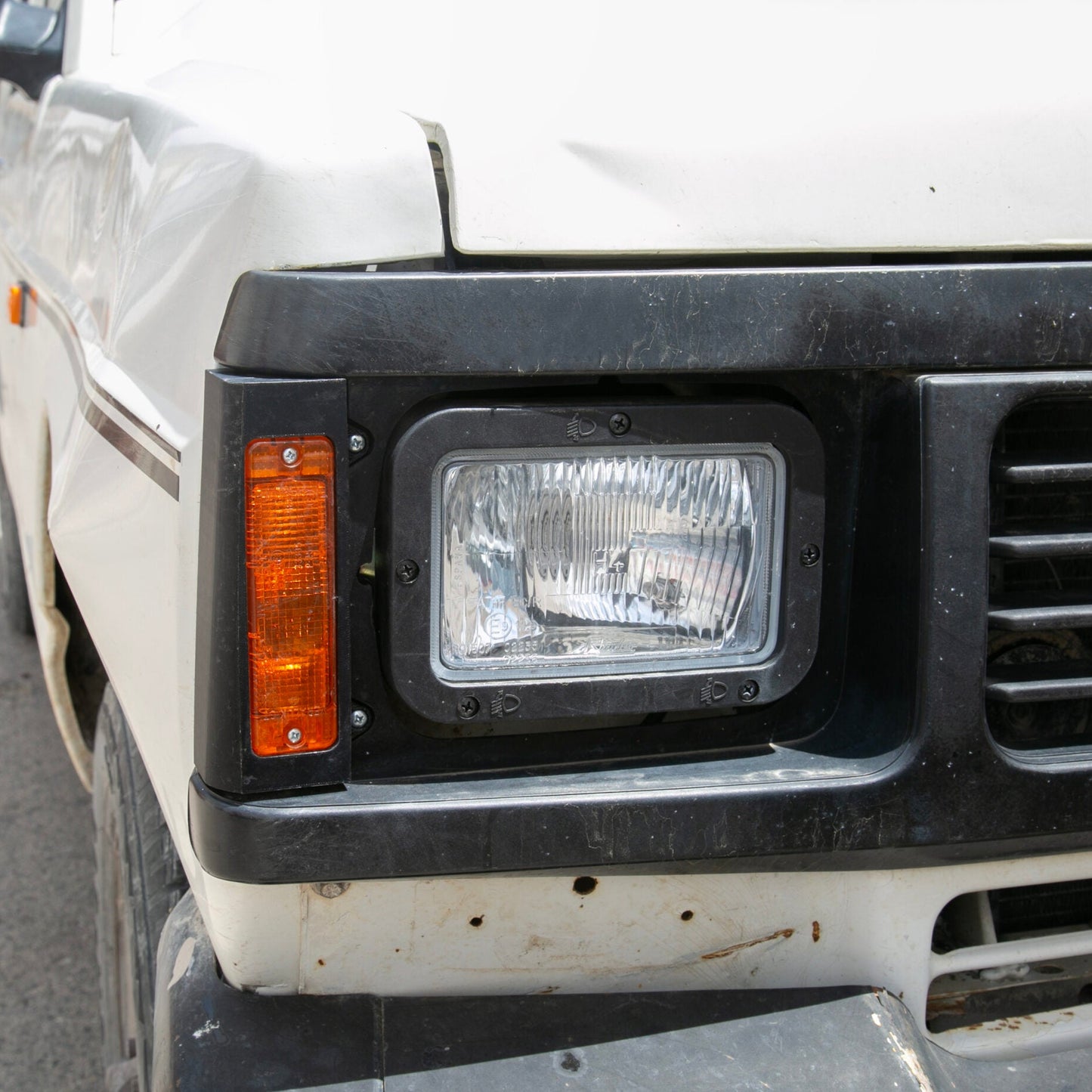 Intermitente Delantero Nissan Patrol K260 — Recambio Descatalogado (Ref. 26120-G9801), Encaje Perfecto y Apto ITV