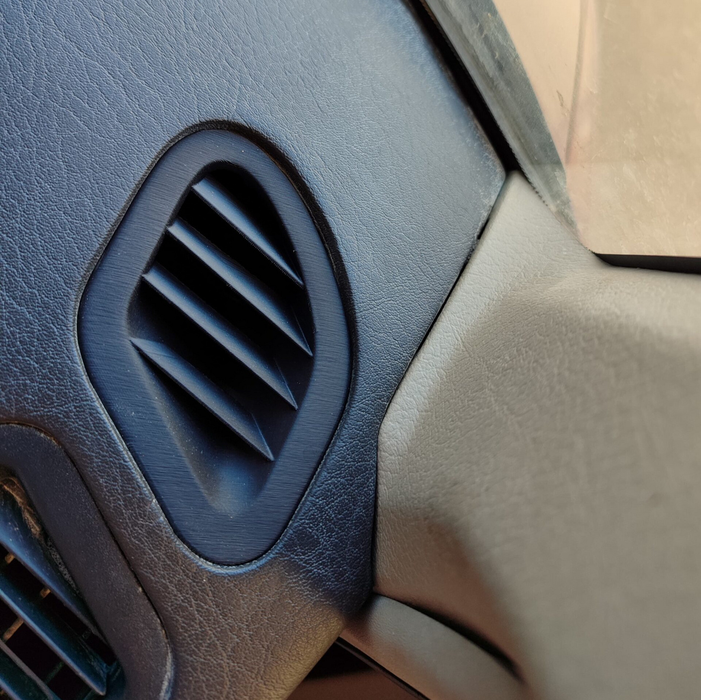 Rejilla Salida De Aire Nissan Terrano II