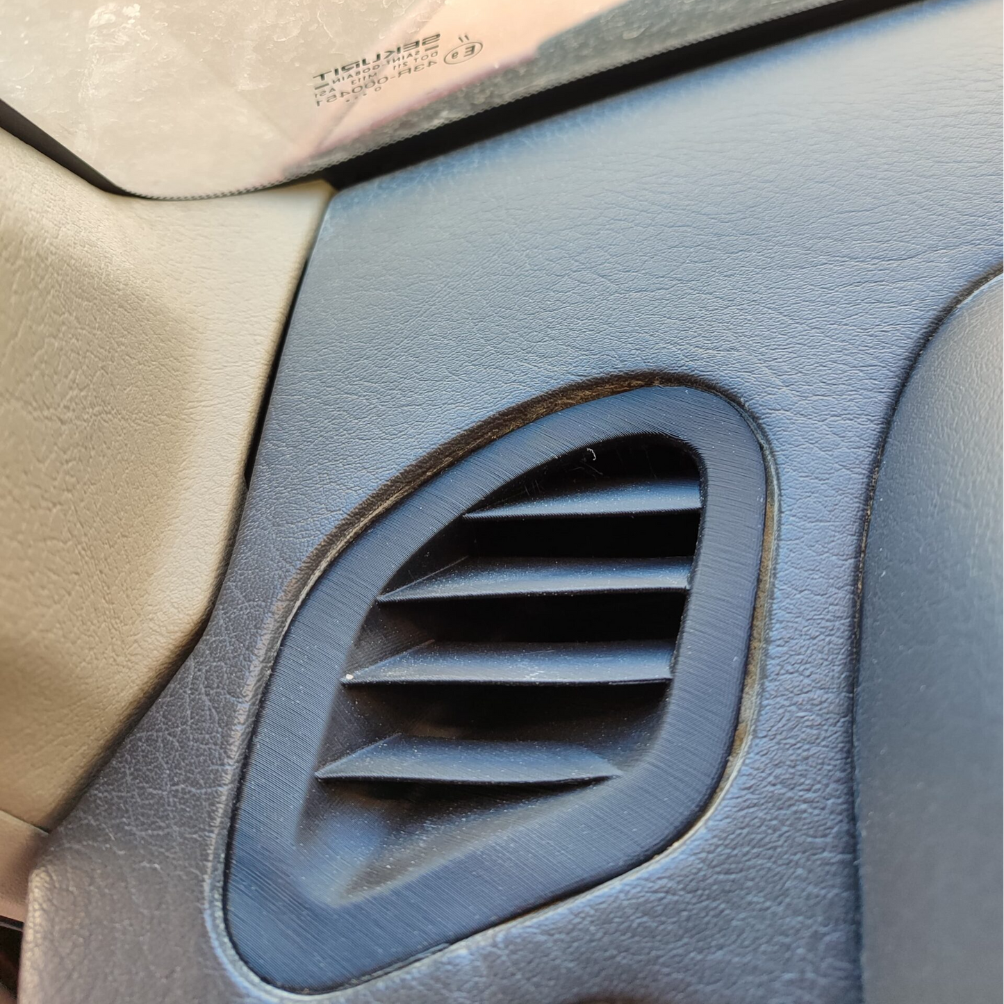 Rejilla Salida De Aire Nissan Terrano II